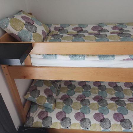 Mega Hostelクラピナ エクステリア 写真