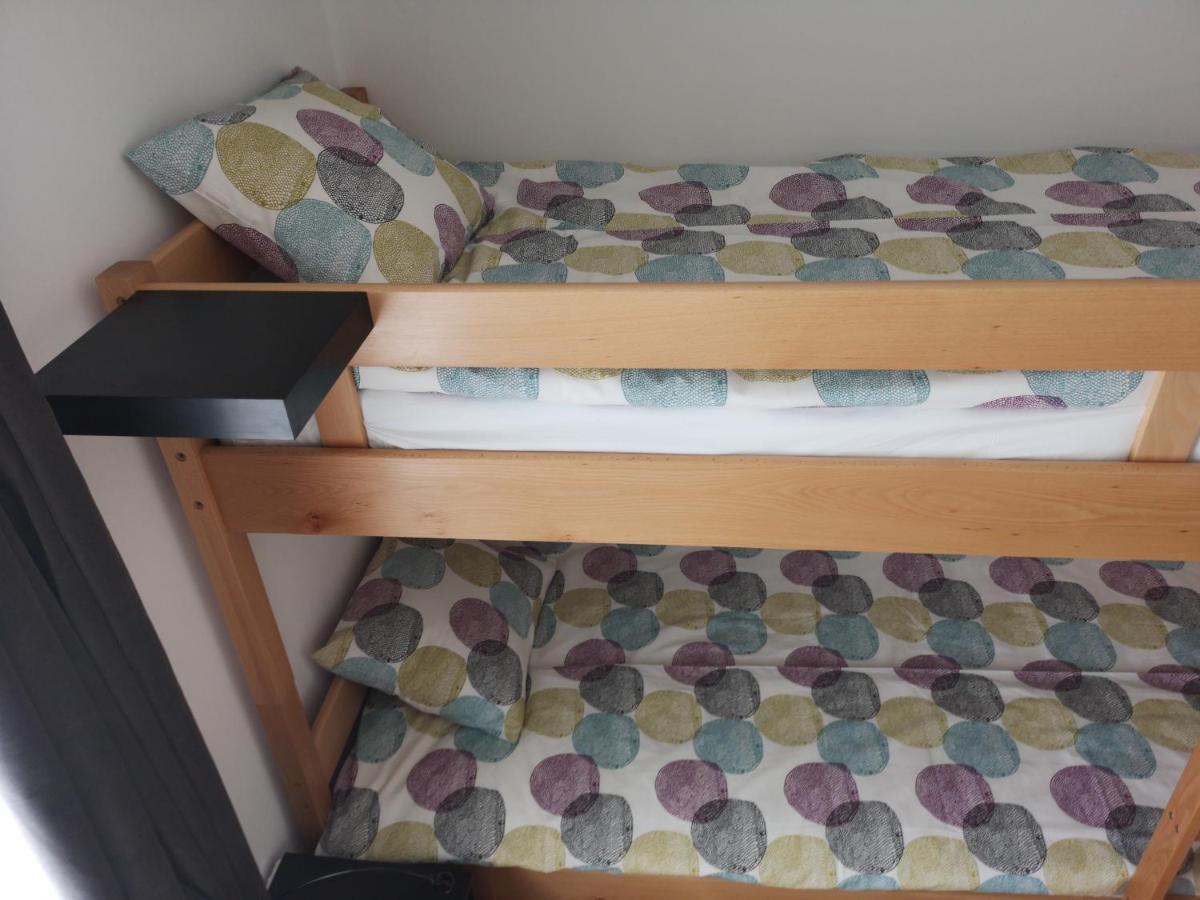 Mega Hostelクラピナ エクステリア 写真